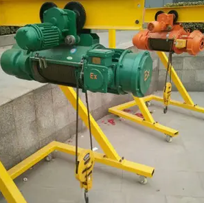 鋰電電池吊裝用防爆電動(dòng)葫蘆可以避免粉塵爆炸